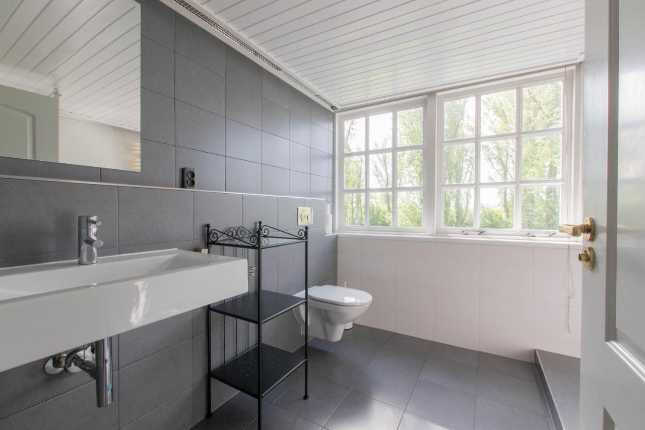 Prachtig Gelegen Vrijstaand Landhuis Hansweert Exterior foto